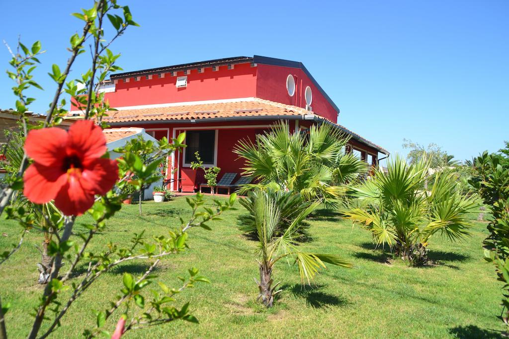 Bed and Breakfast Floripa Surf House Санта-Мария-дель-Фокалло Экстерьер фото